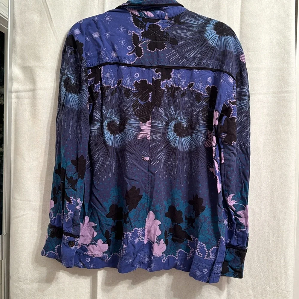 Free People/ We The Free/ Living Good Vibrations Buttondown | Size XS